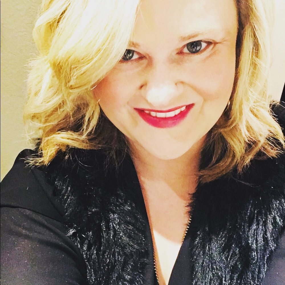 Meet your Posher, Shana